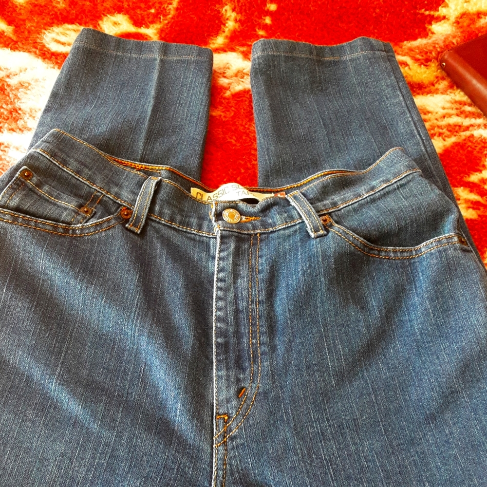 Levi's High Rise Classic Slim Tapered 512
